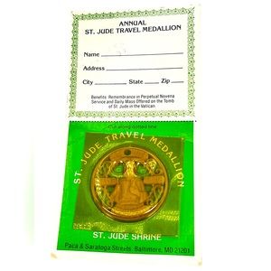 Vintage St. Jude Travel Club Plastic Medallion Protect New Old Stock 1” On Card